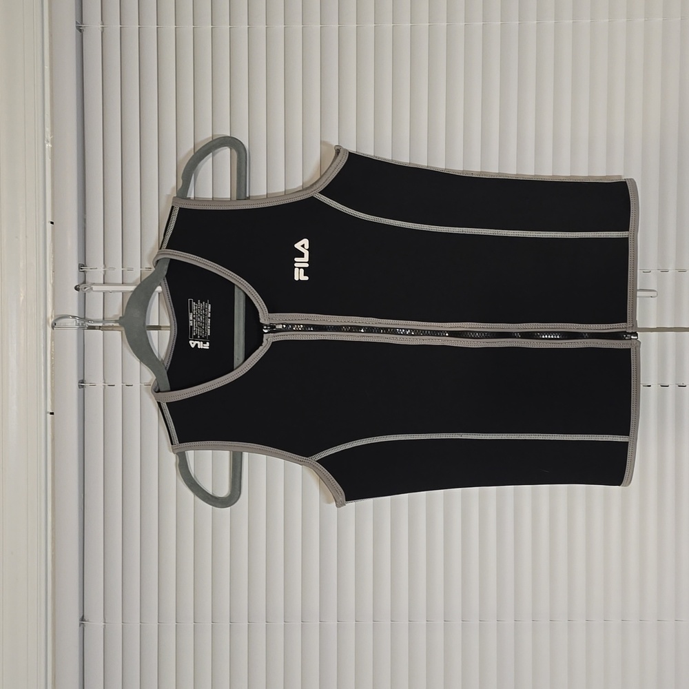 Sleek FILA Neoprene Zip Vest – Size Small, Gym/Fitness Favorite